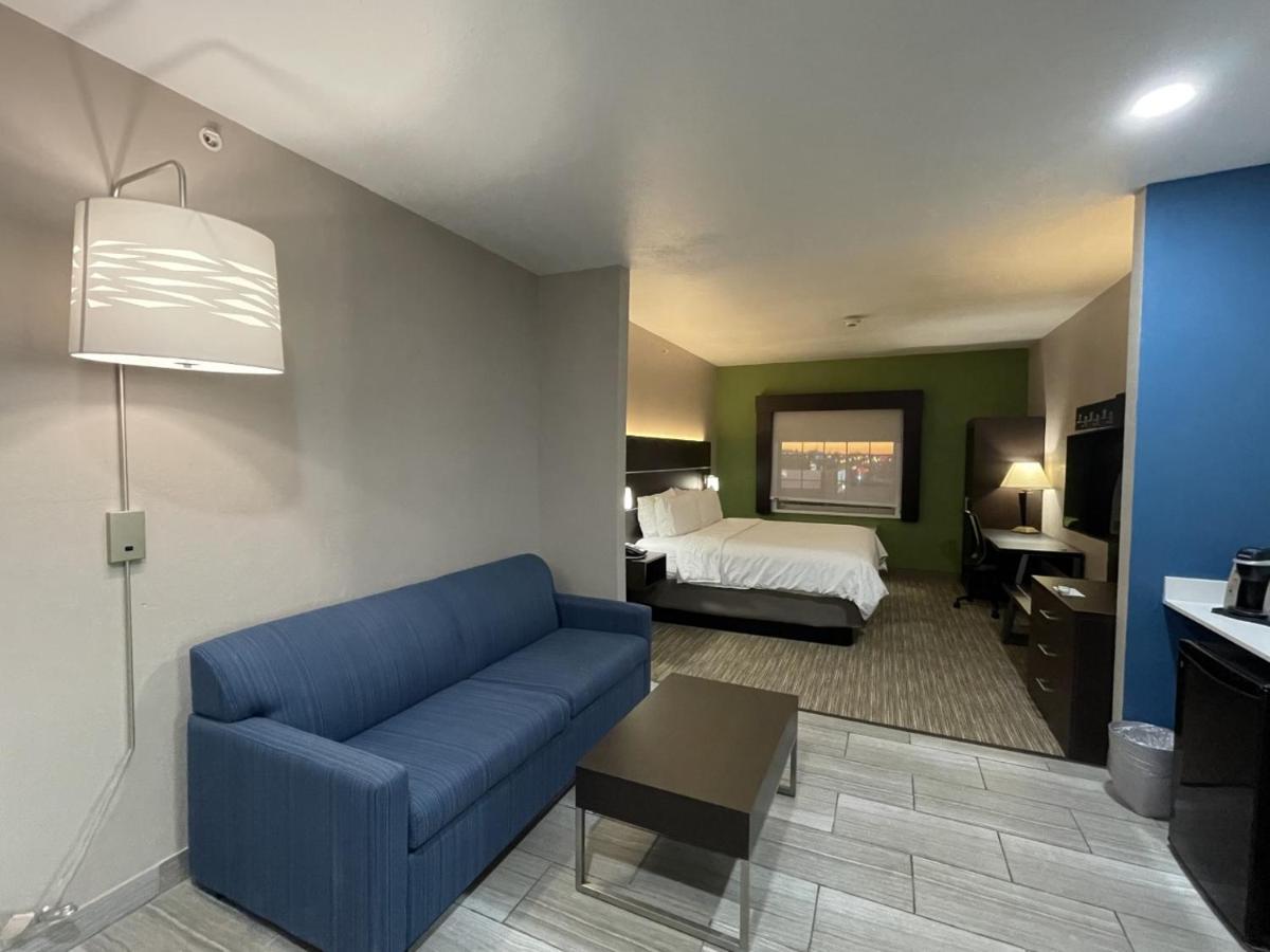 Holiday Inn Express Hotel And Suites Ada By Ihg Exteriér fotografie